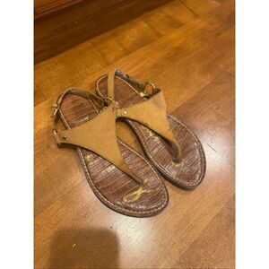 Woman’s well loved Sam Edelman sandals size 8